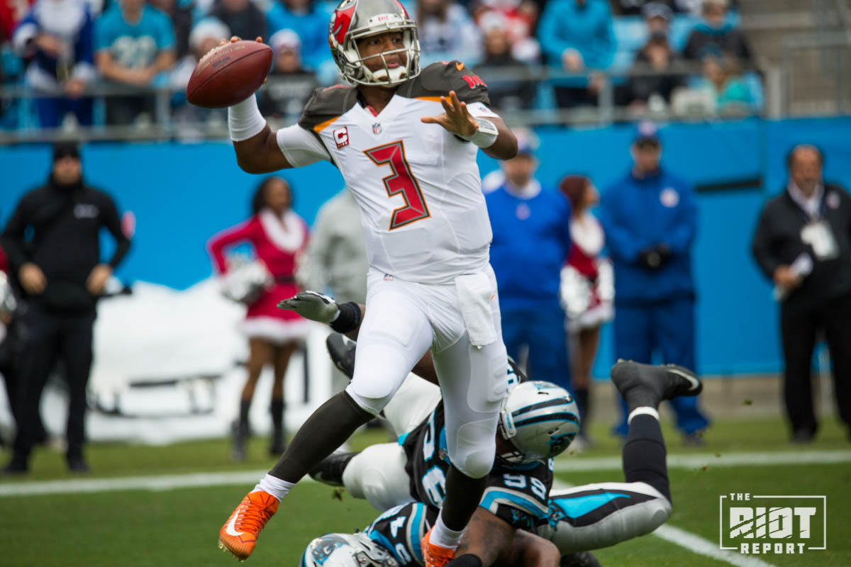 Panthers clinch playoff spot with 22-19 win over Bucs