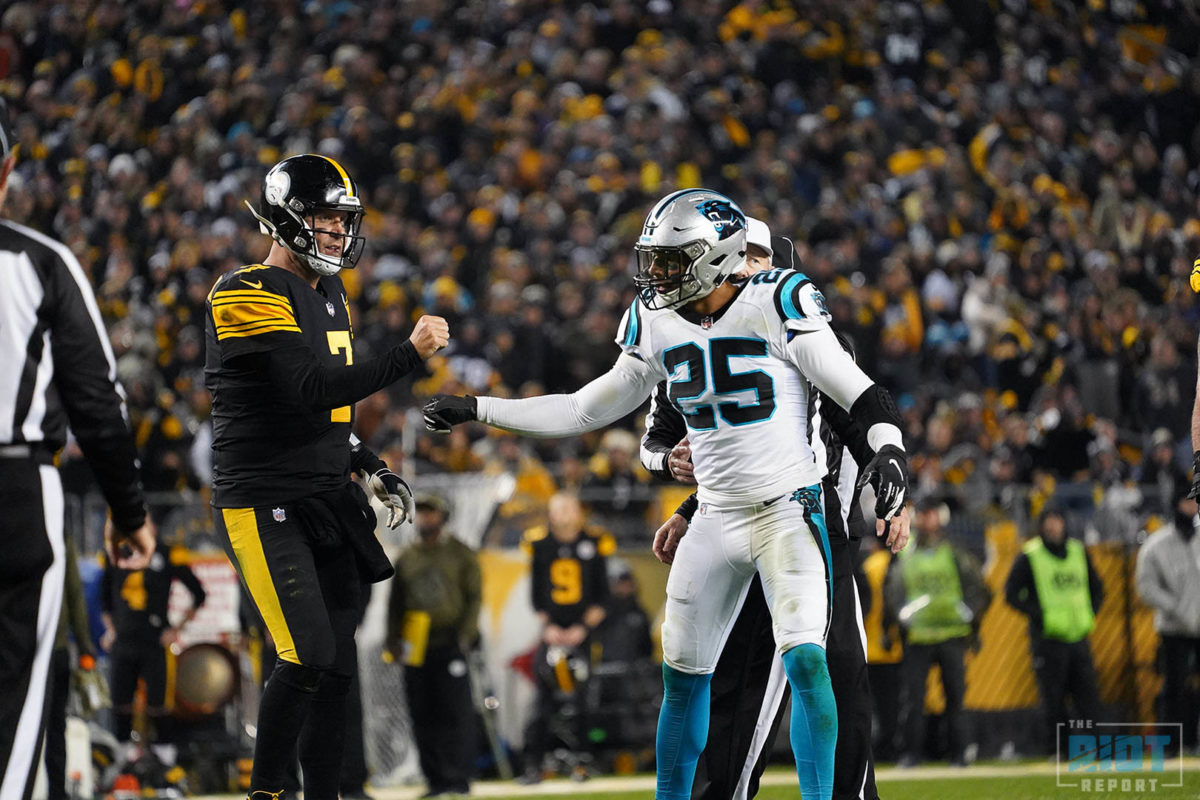 Panthers Don’t Think Eric Reid Should Have Been Ejected