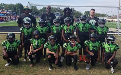 Jarius Wright Gives Back With Jerseys For Youth Football Team